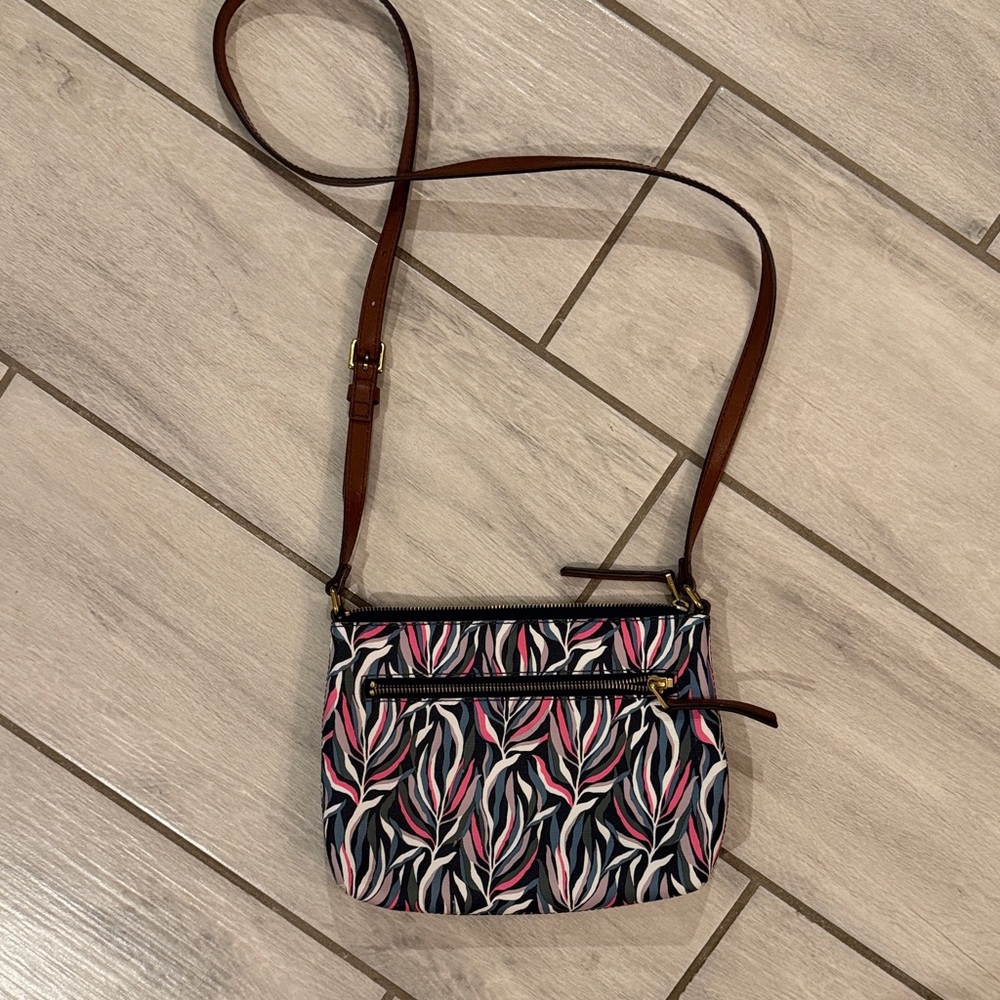 Fossil Pink and Black Leaf Pattern Crossbody Bag